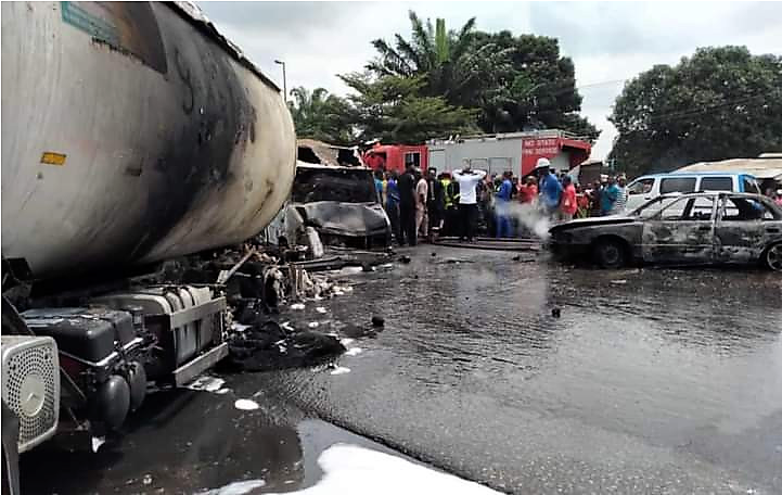 https://bluebloodz.com/index.php/2020/08/14/one-burnt-dead,-3-others-injured-as-petrol-tanker-explodes-in-imo-state/(opens in a new tab)