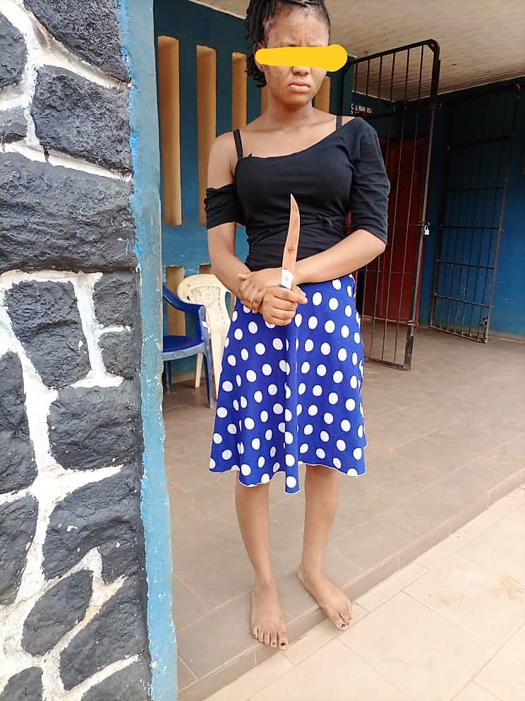 PREGNANT GIRLFRIEND STABS BOYFRIEND TO DEATH.